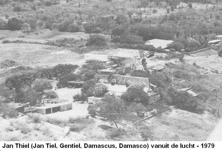 01. Jan Thiel vanuit de lucht rond 1979